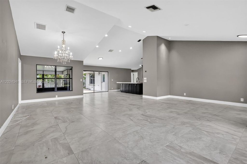 Photo of 9654 Sun Pointe Drive, Boynton Beach, FL 33437 (MLS # A12024341)