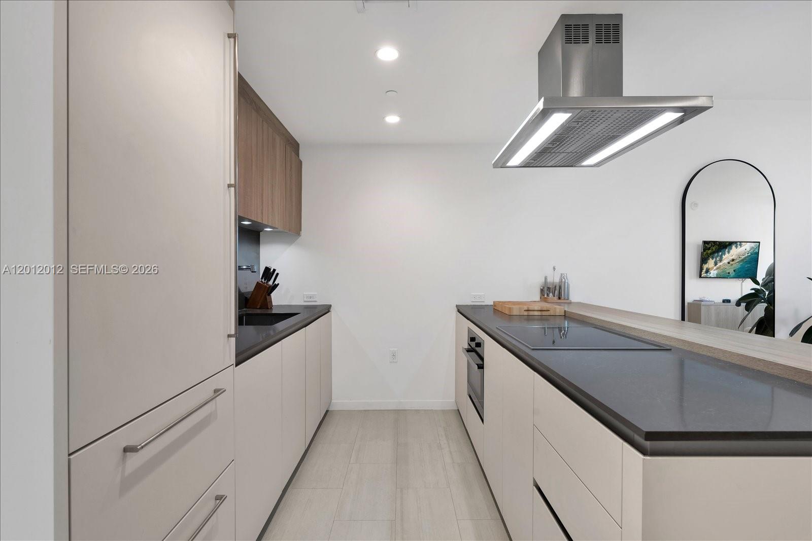 1000 Brickell Plz 3607