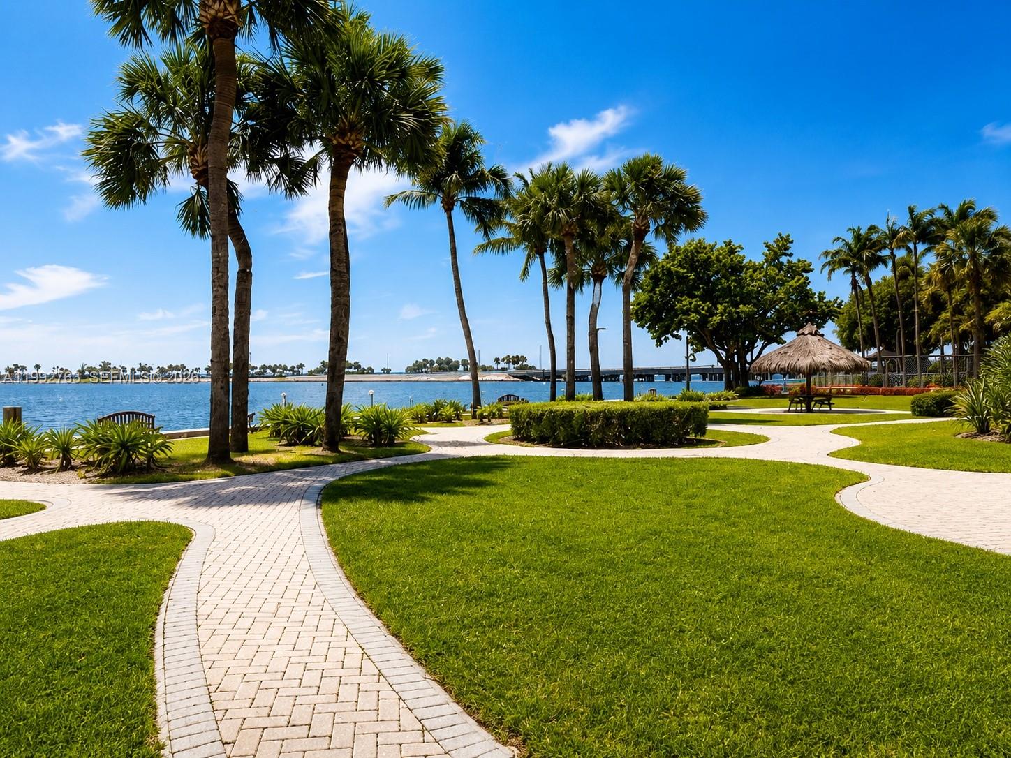 BRICKELL TOWNHOUSE CONDO - Residential