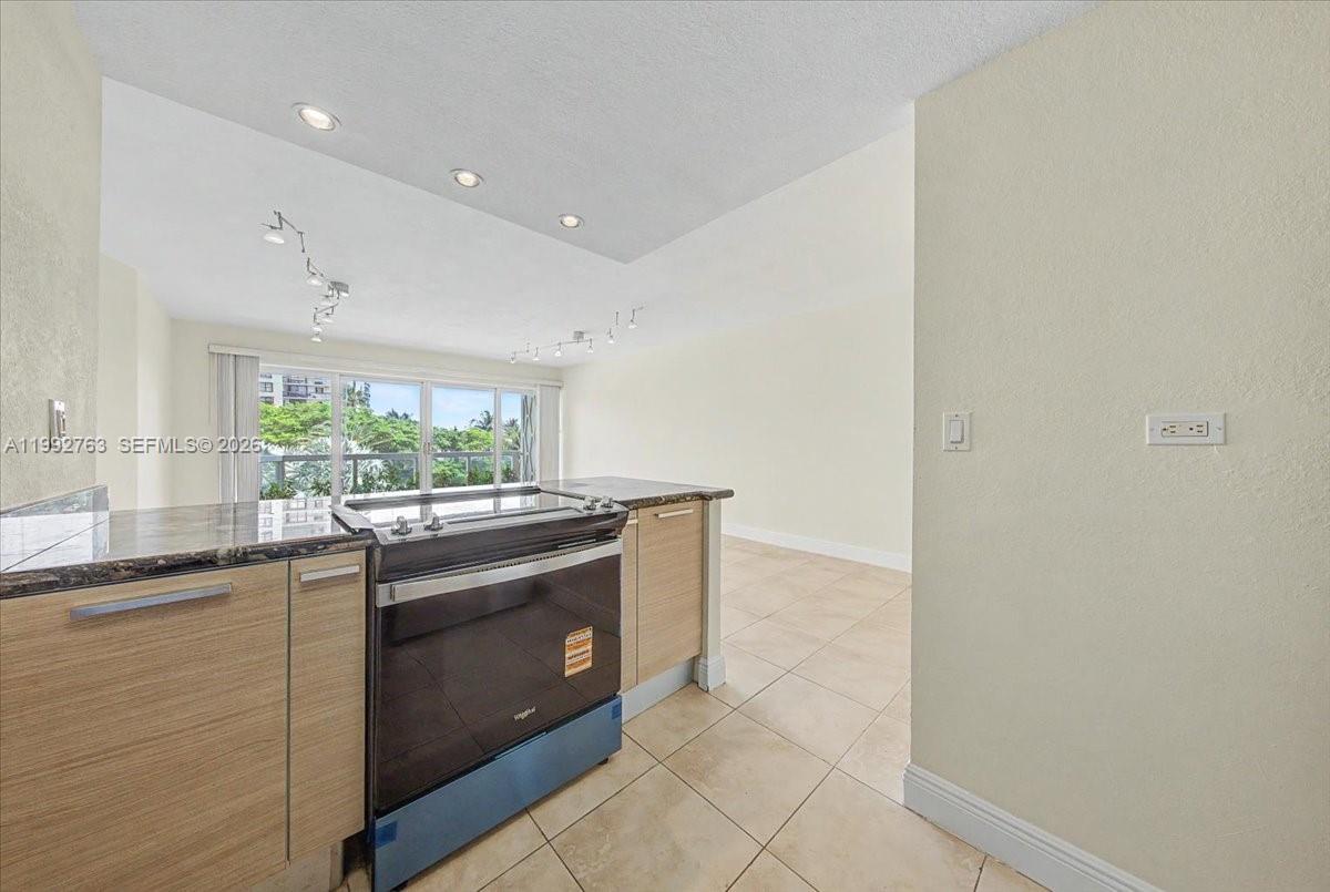 BRICKELL TOWNHOUSE CONDO - Residential