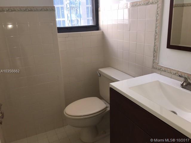 BAYVIEW TOWER CONDO - Residential Lease