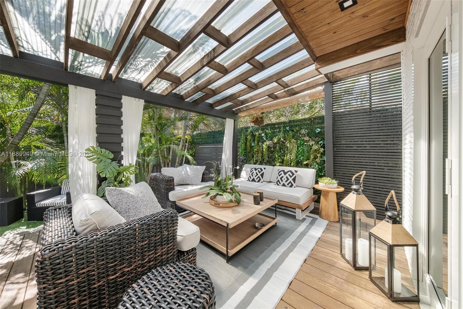 WEBSTER TERR - Residential