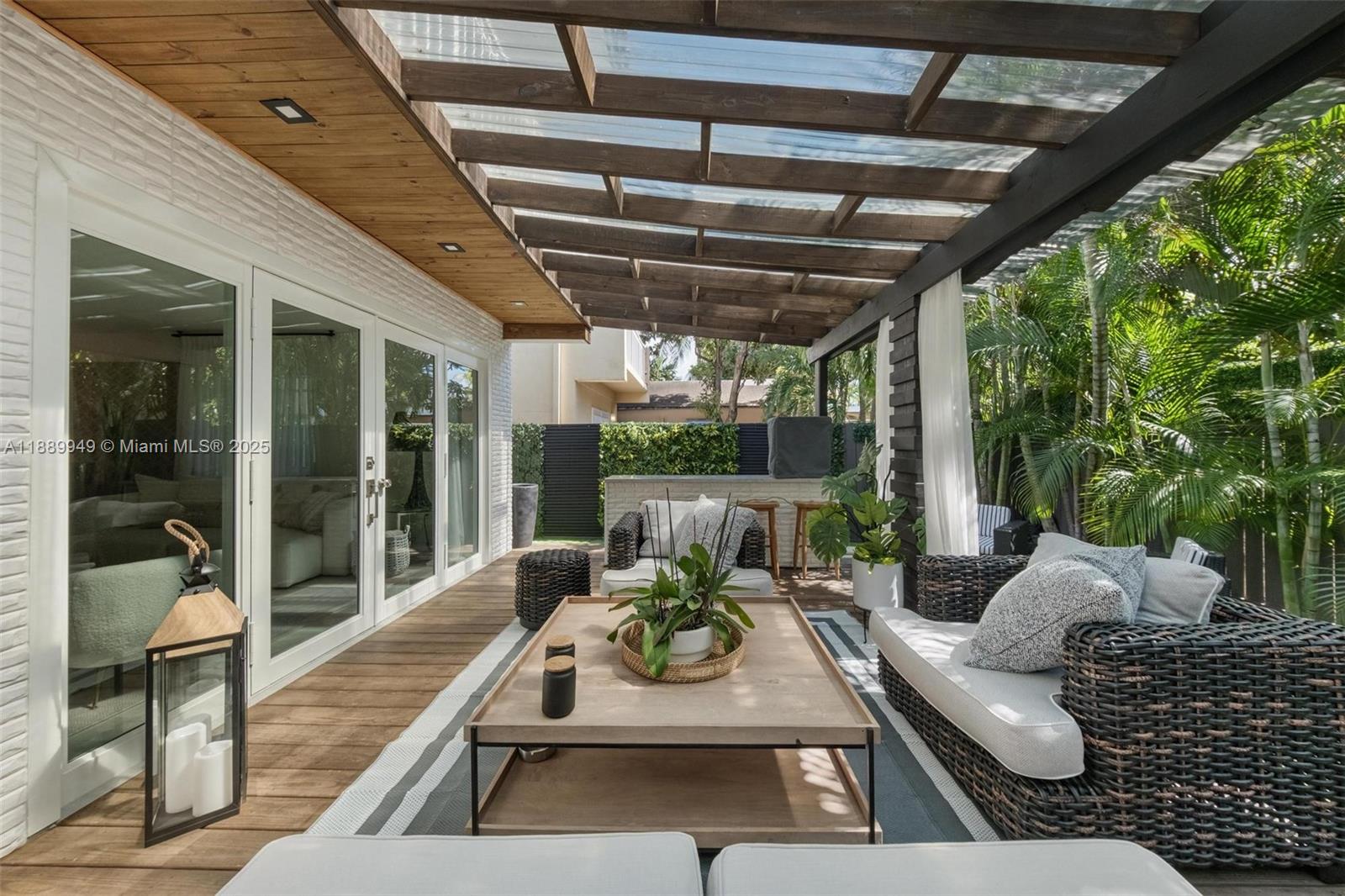 WEBSTER TERR - Residential