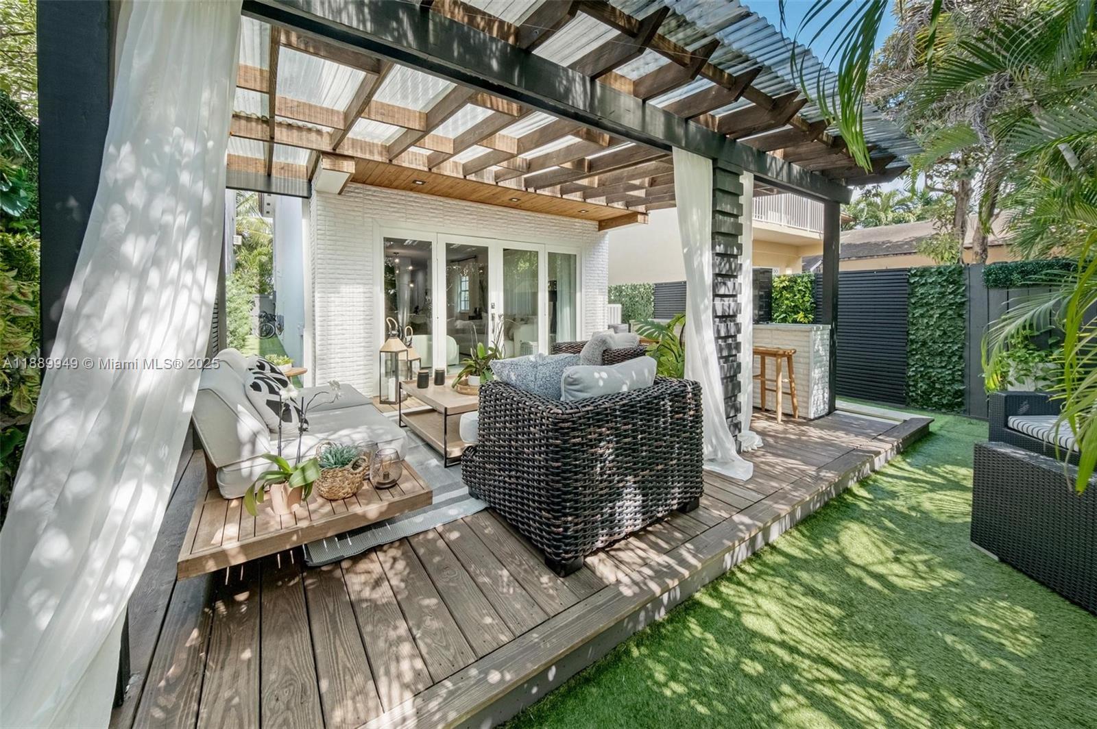 WEBSTER TERR - Residential