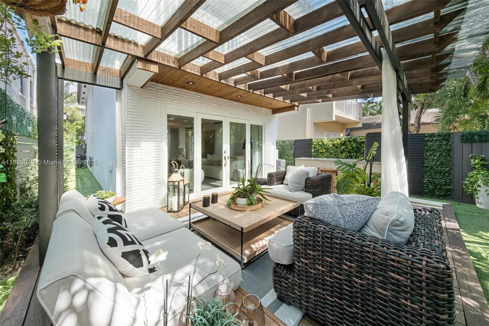 WEBSTER TERR - Residential