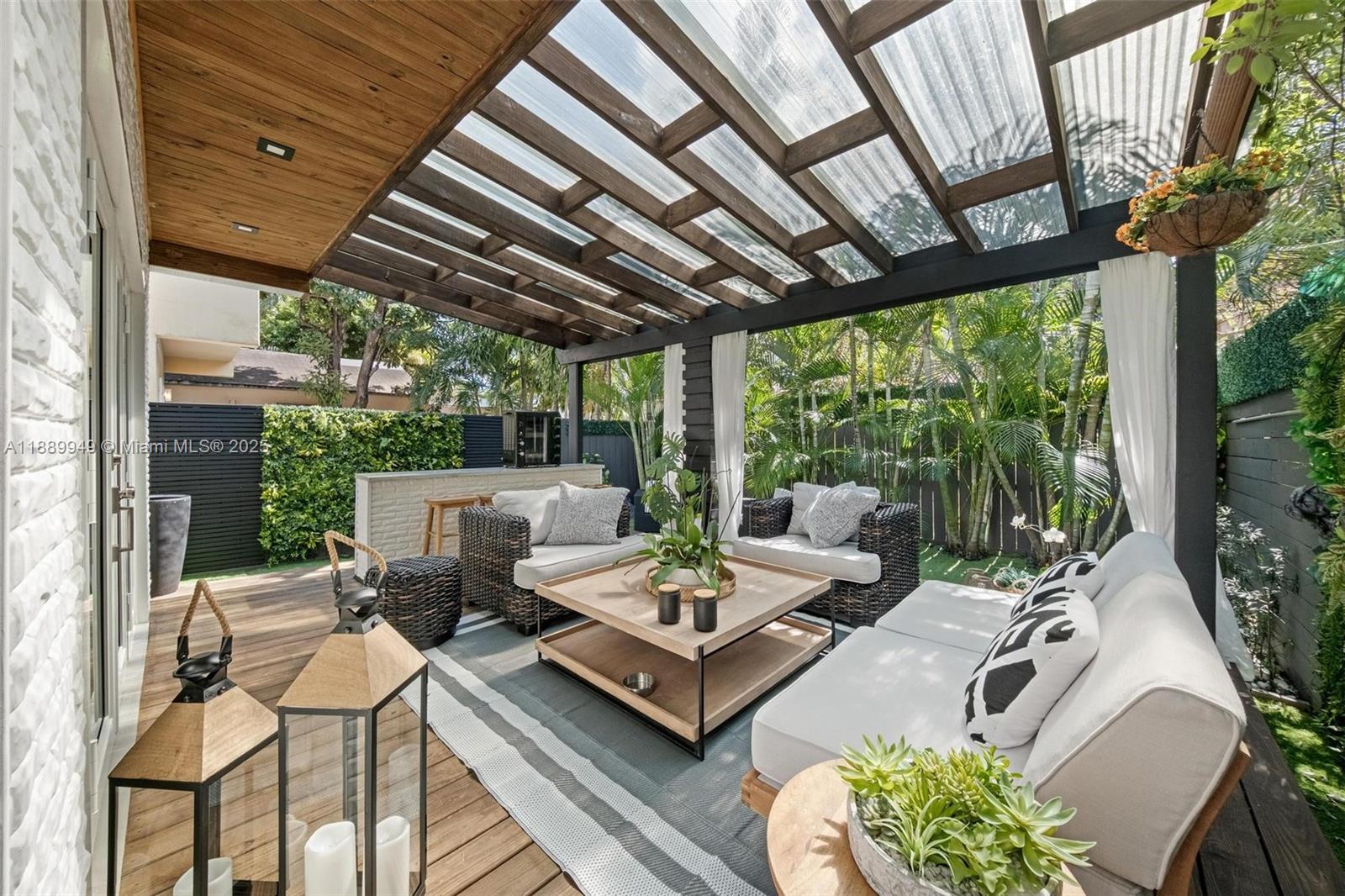 WEBSTER TERR - Residential