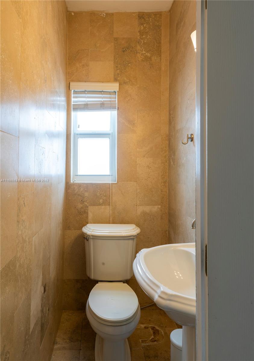 SUNSET ISLANDS - ISLAND N - Residential