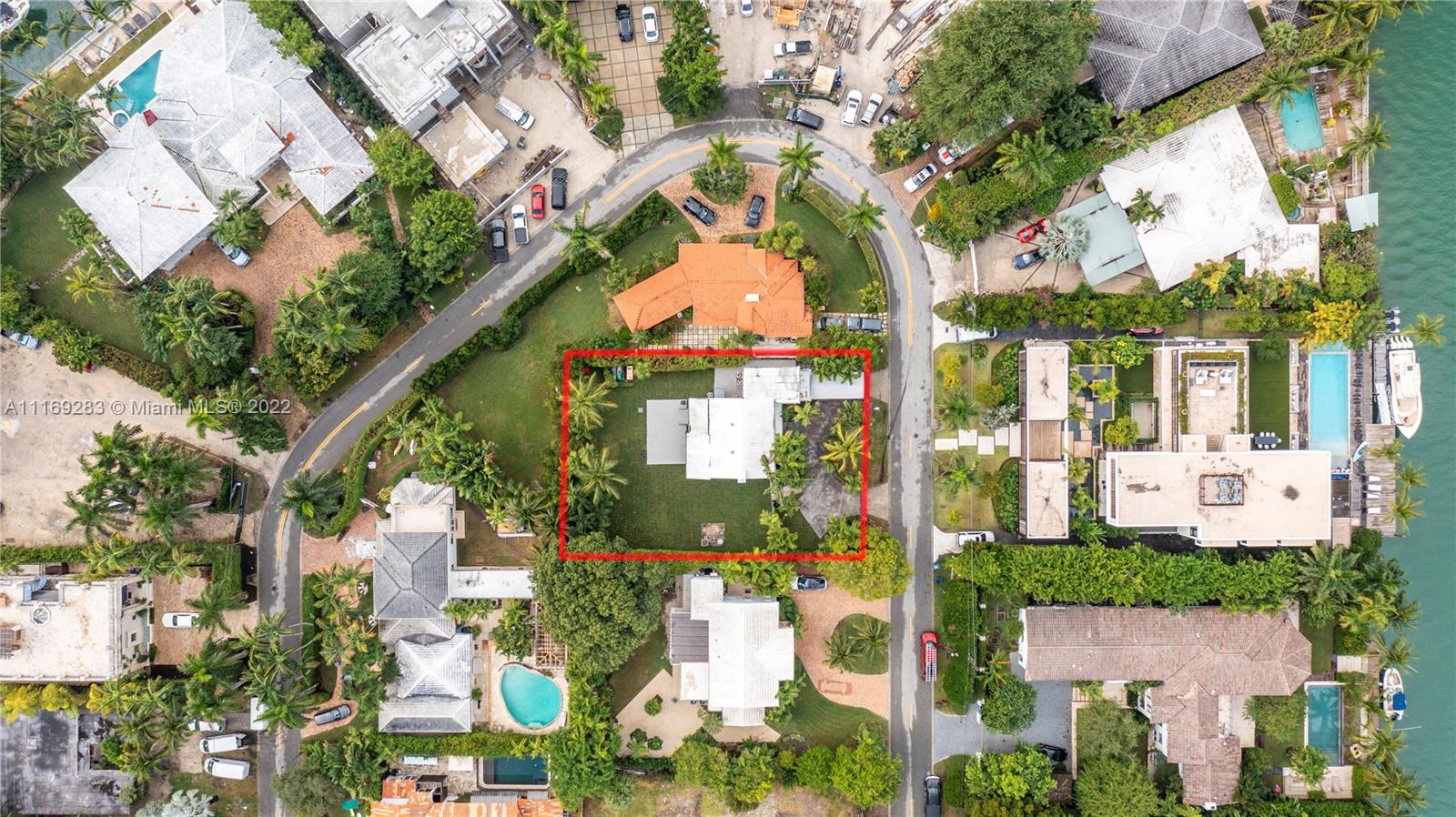 SUNSET ISLANDS - ISLAND N - Residential