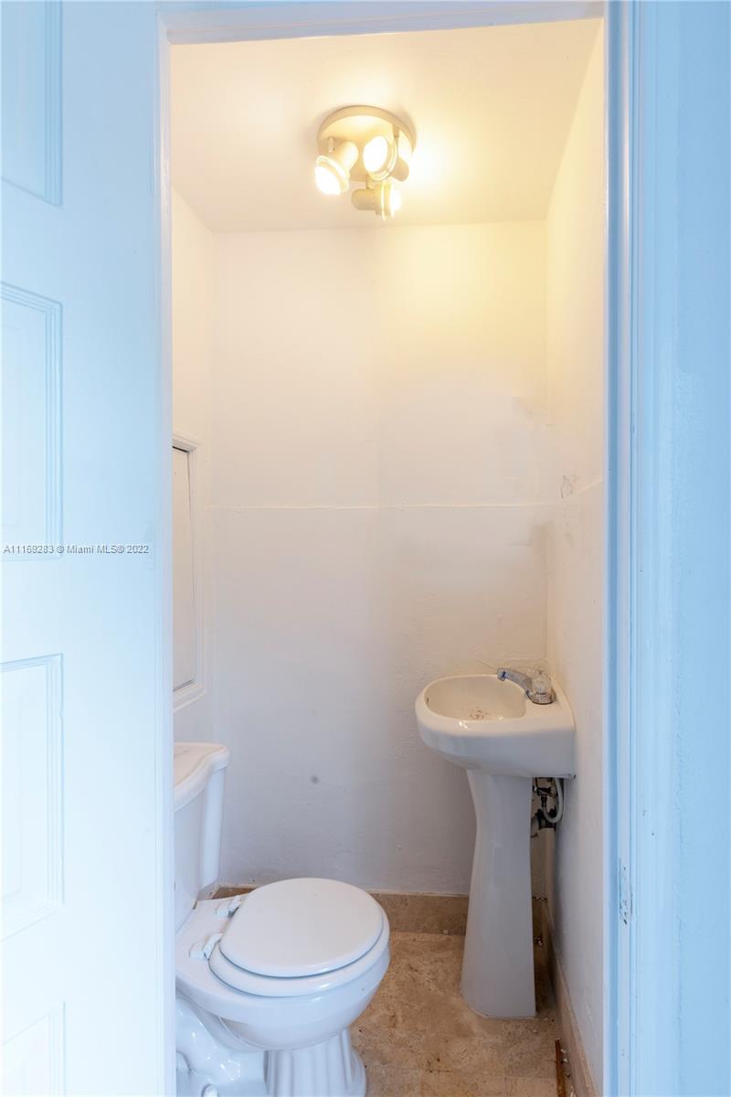 SUNSET ISLANDS - ISLAND N - Residential