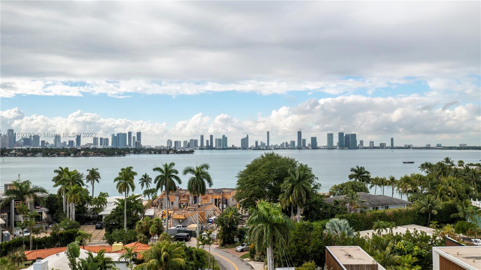 SUNSET ISLANDS - ISLAND N - Residential