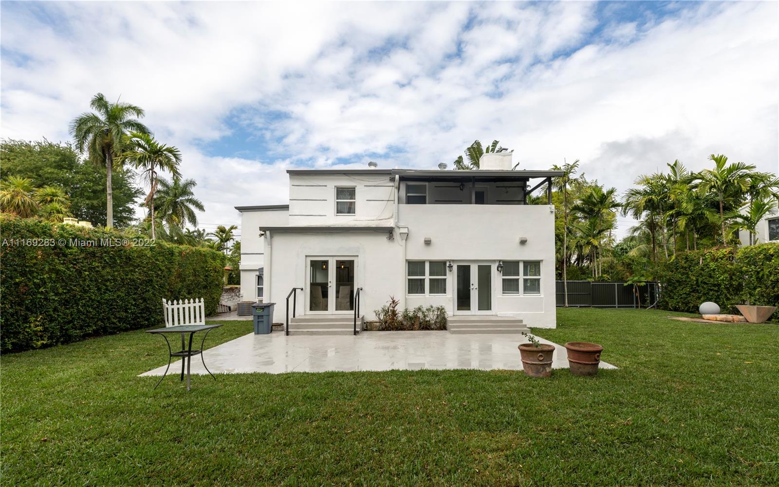 SUNSET ISLANDS - ISLAND N - Residential