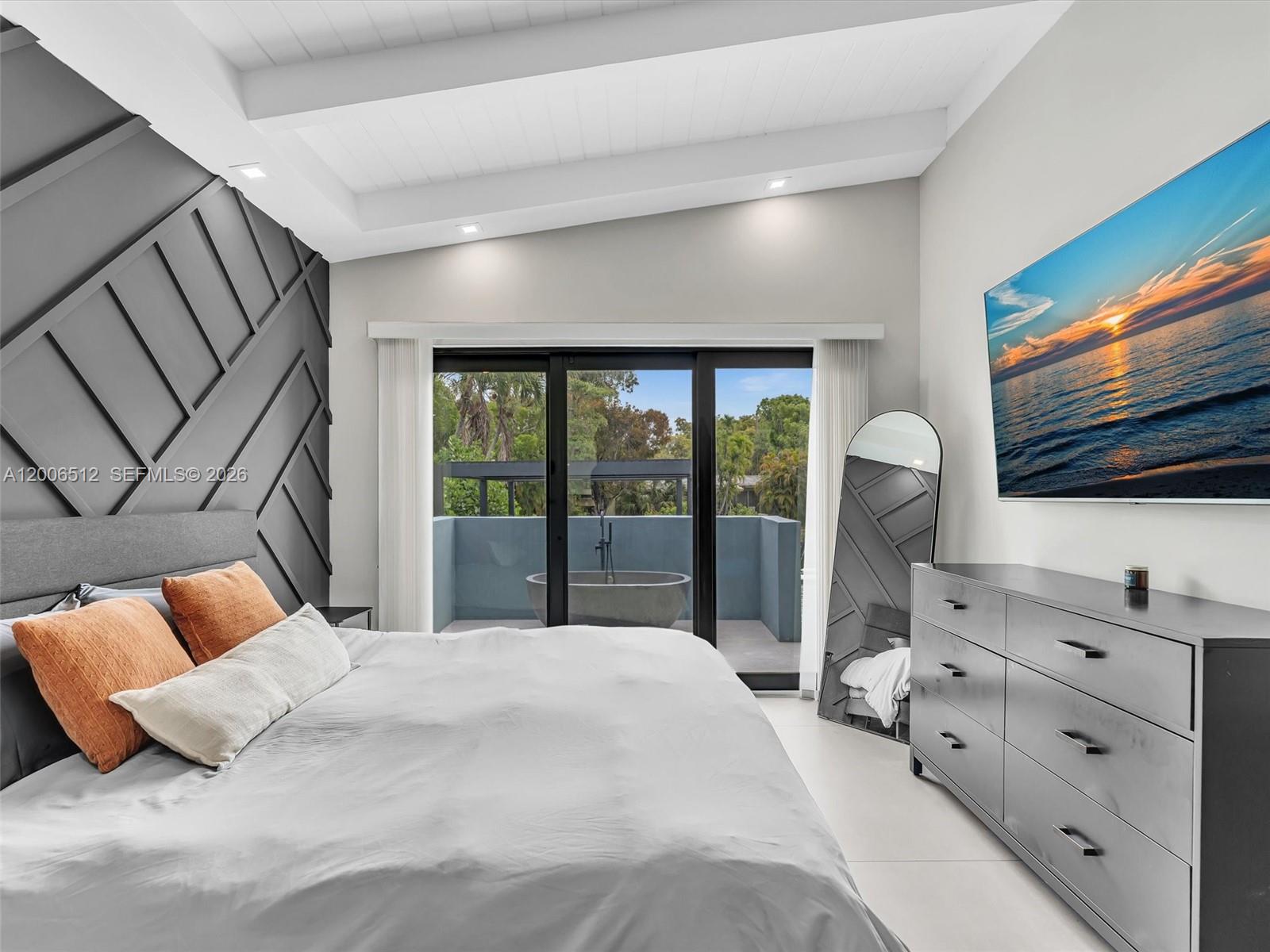 LAUDERDALE ISLES NO 2-BLK - Residential