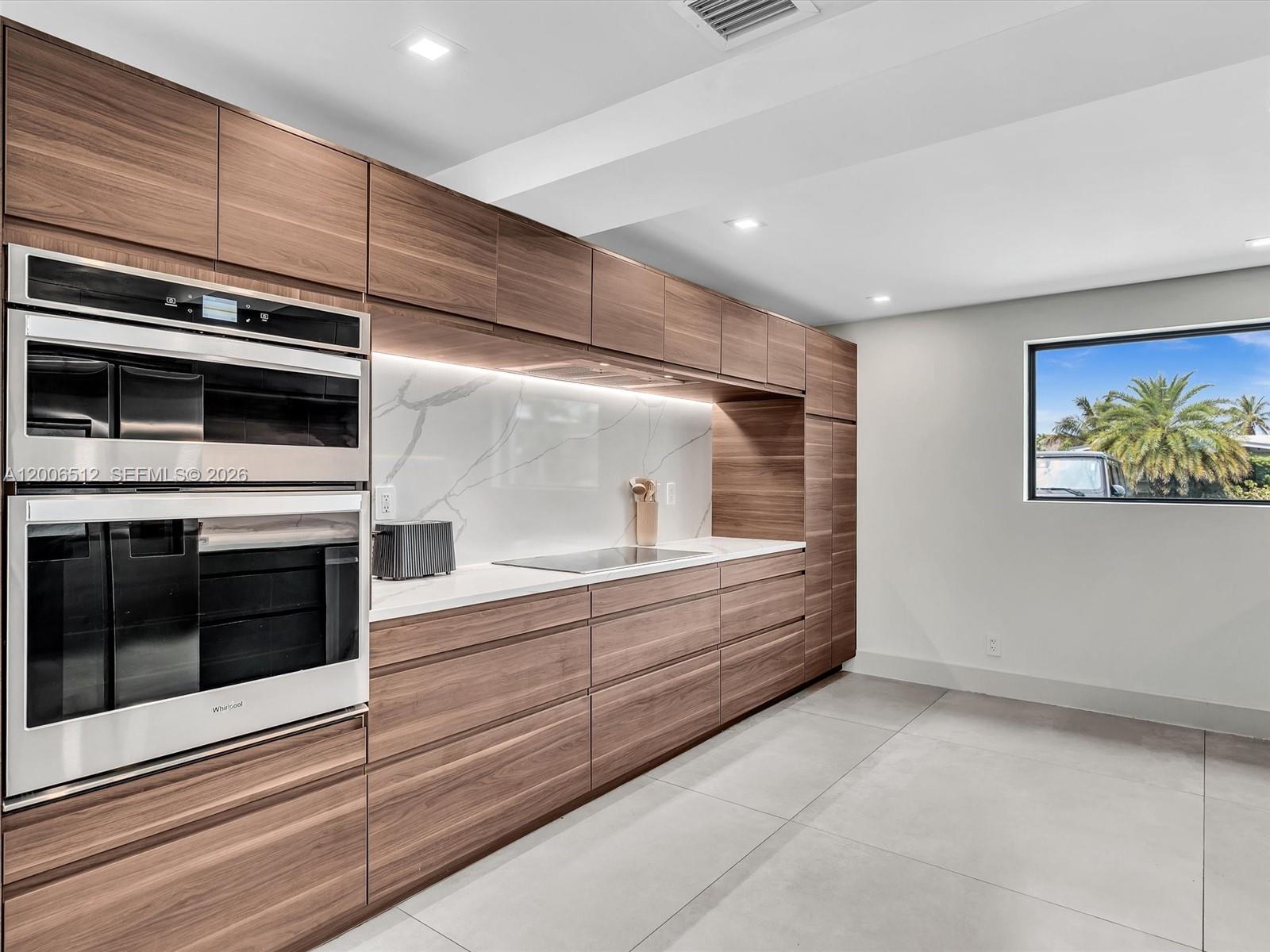 LAUDERDALE ISLES NO 2-BLK - Residential