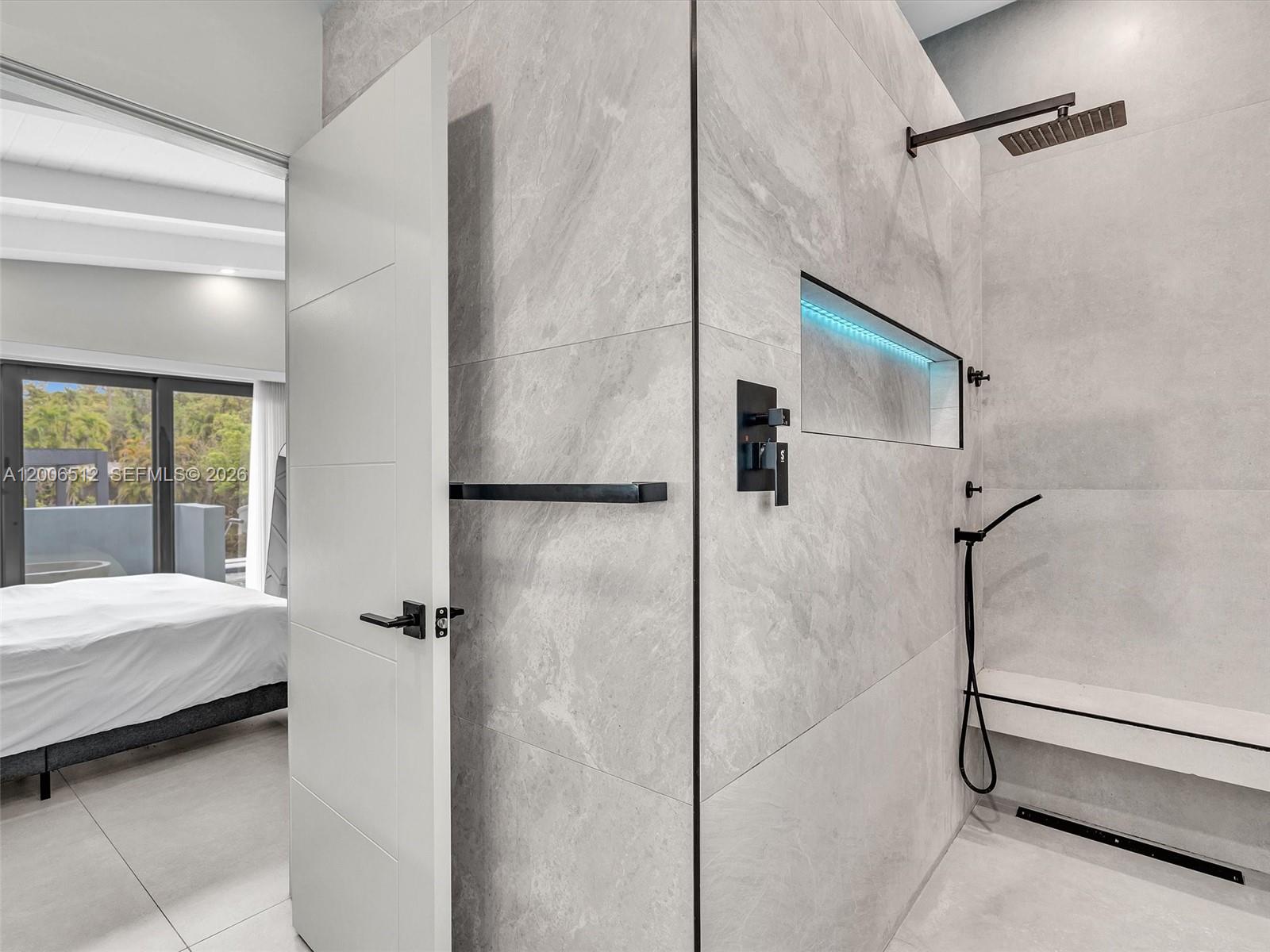 LAUDERDALE ISLES NO 2-BLK - Residential