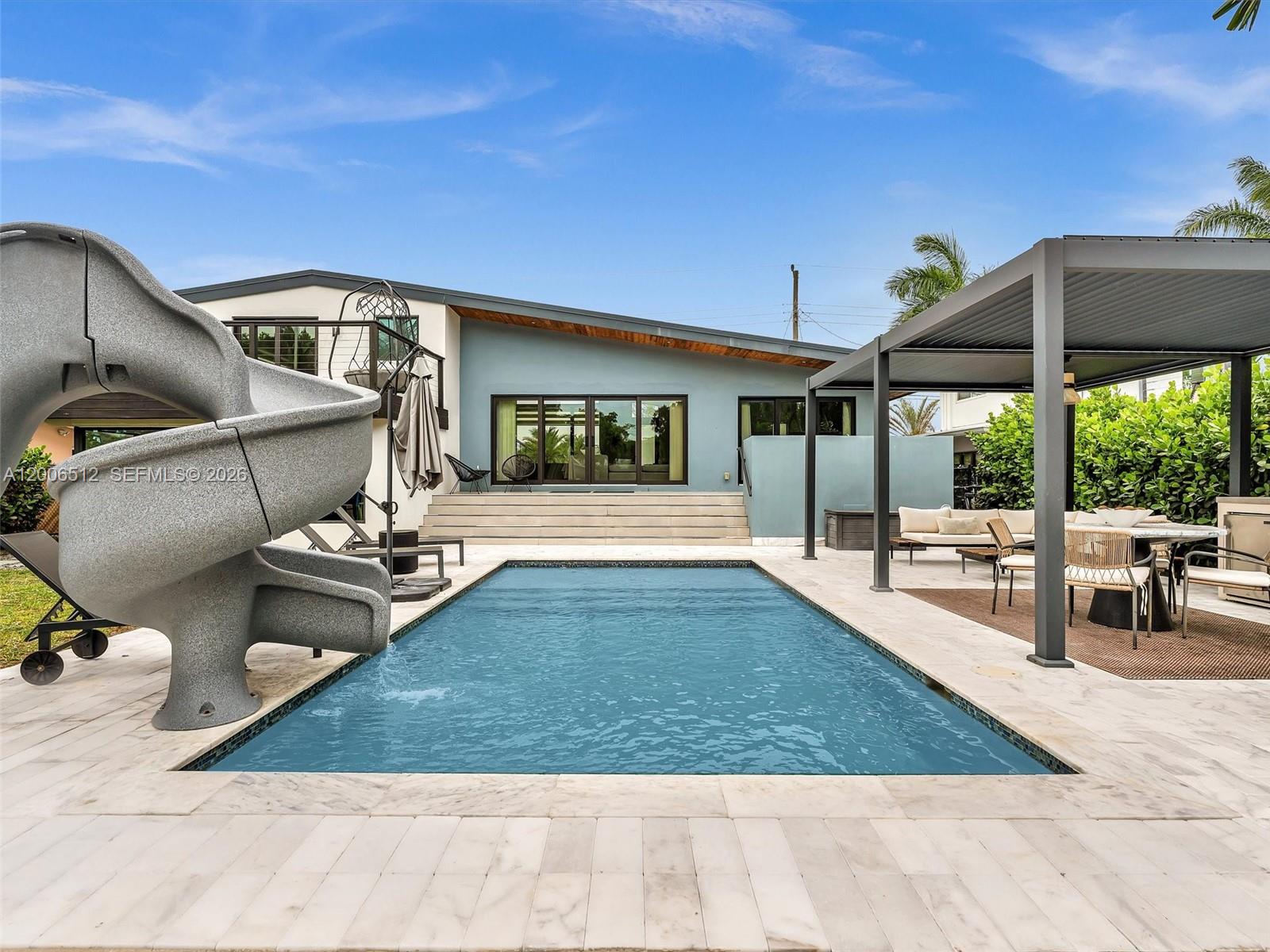 LAUDERDALE ISLES NO 2-BLK - Residential