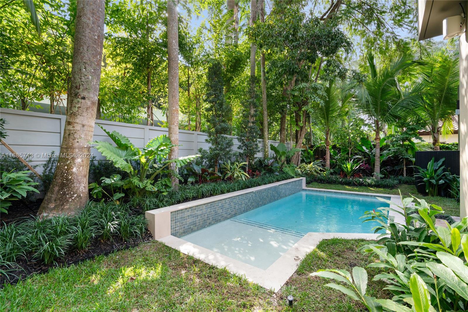 HARDING GROVE OAK - Residential