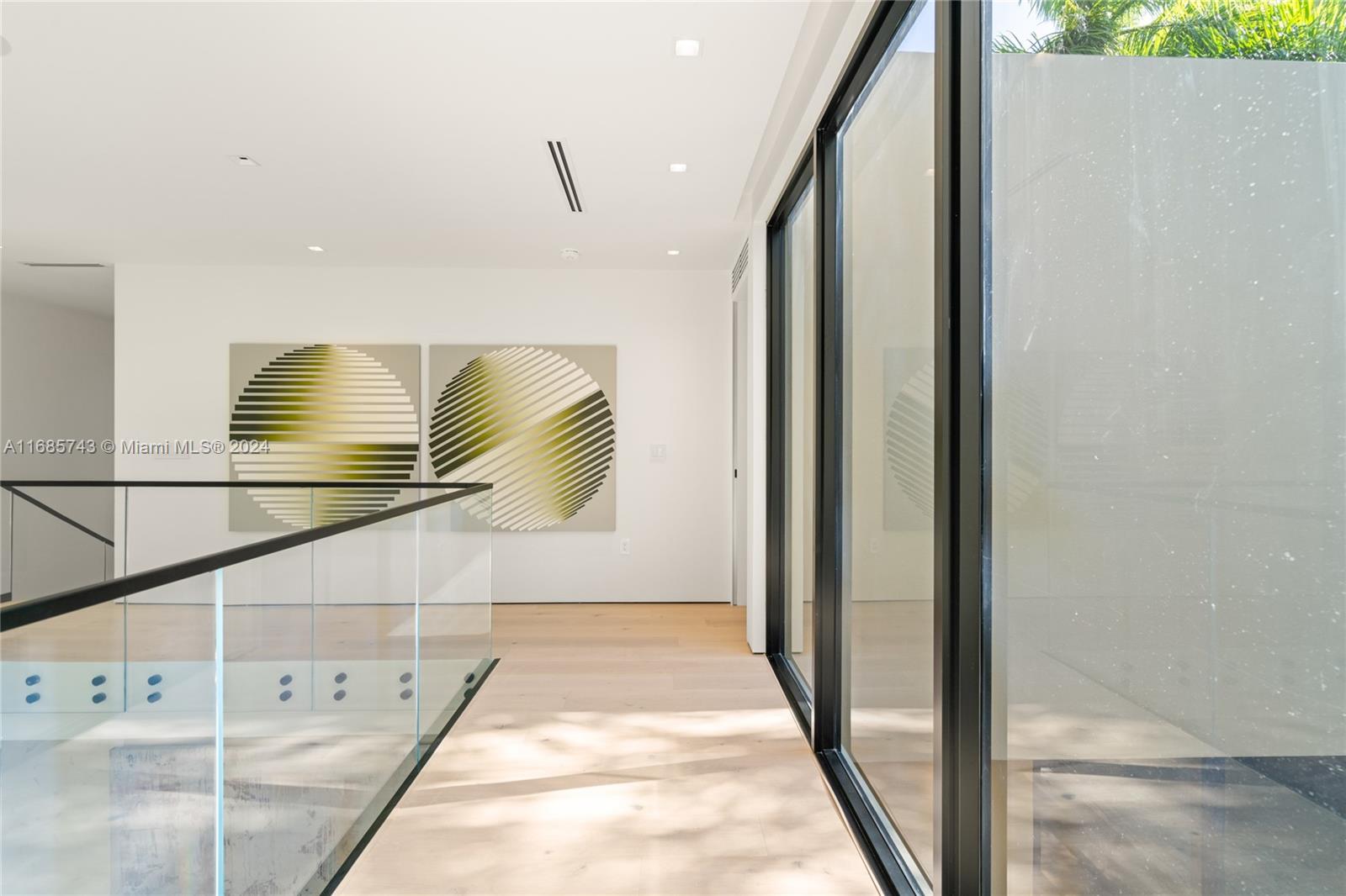 HARDING GROVE OAK - Residential