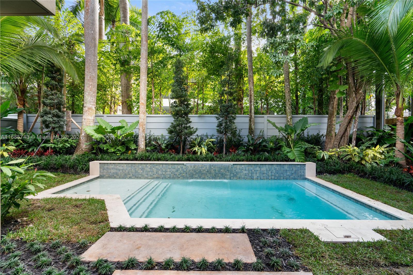 HARDING GROVE OAK - Residential