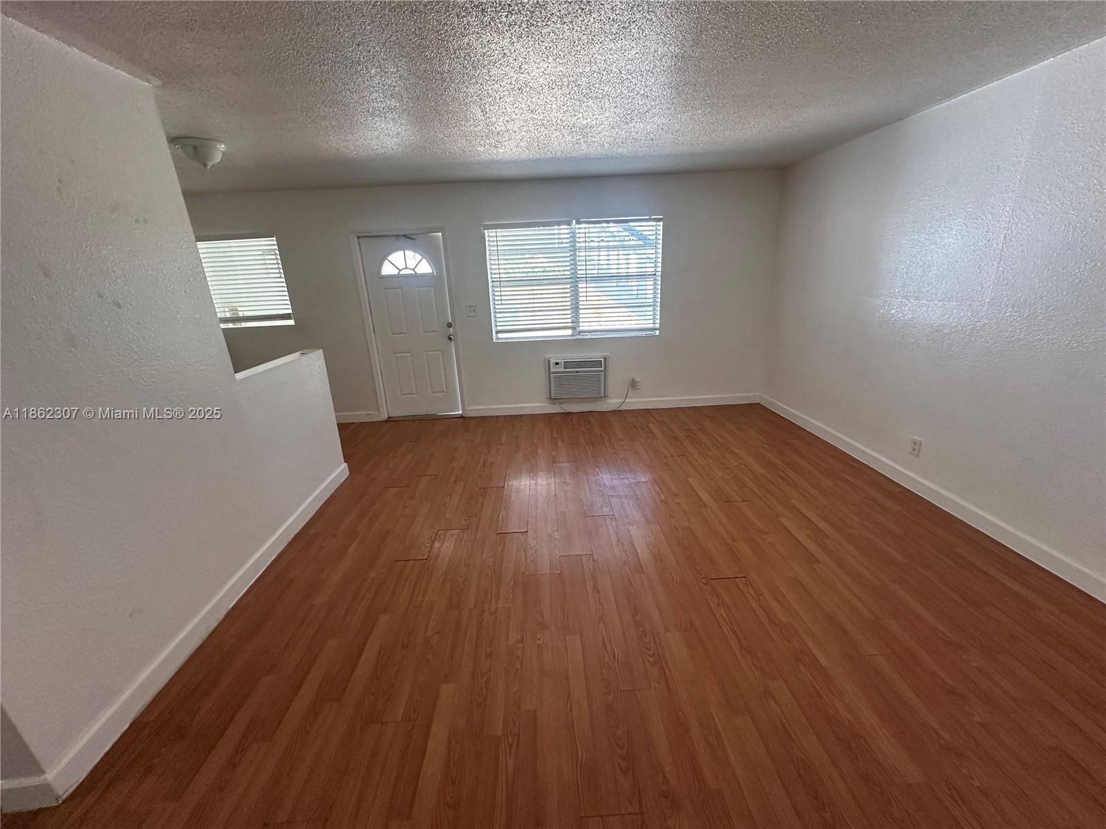 FT LAUDERDALE B-40 - Residential Lease