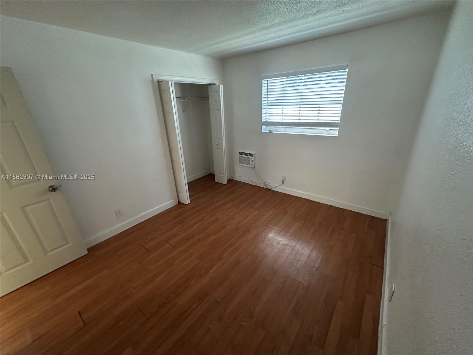 FT LAUDERDALE B-40 - Residential Lease