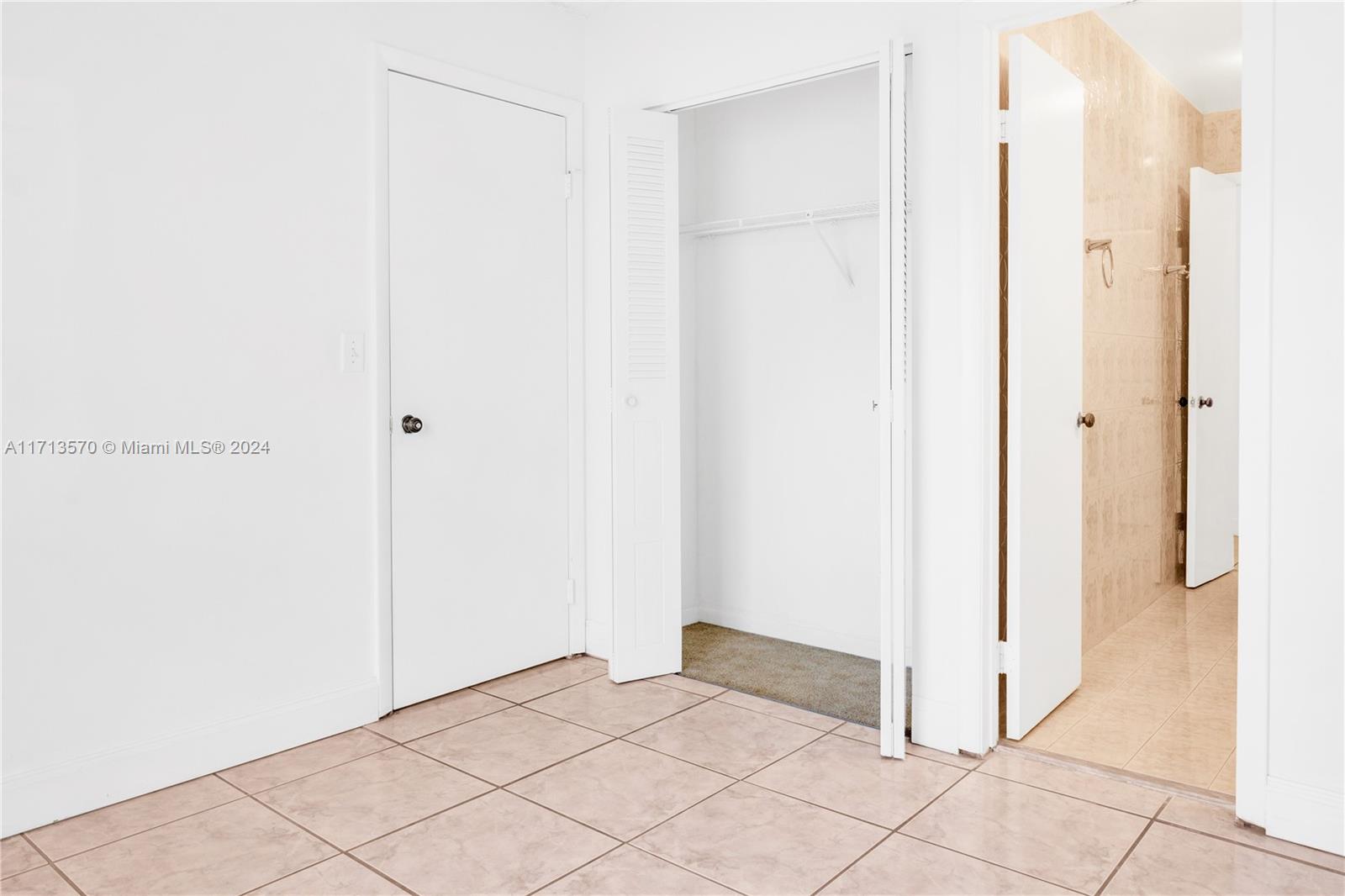 PEMBROKE LAKES SECTION EI - Residential