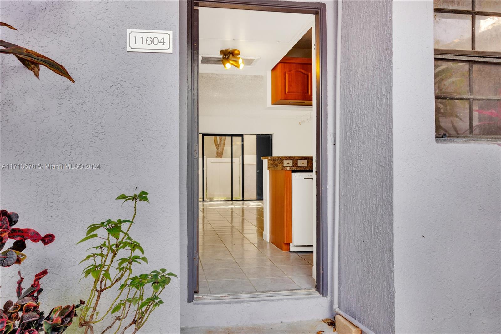 PEMBROKE LAKES SECTION EI - Residential