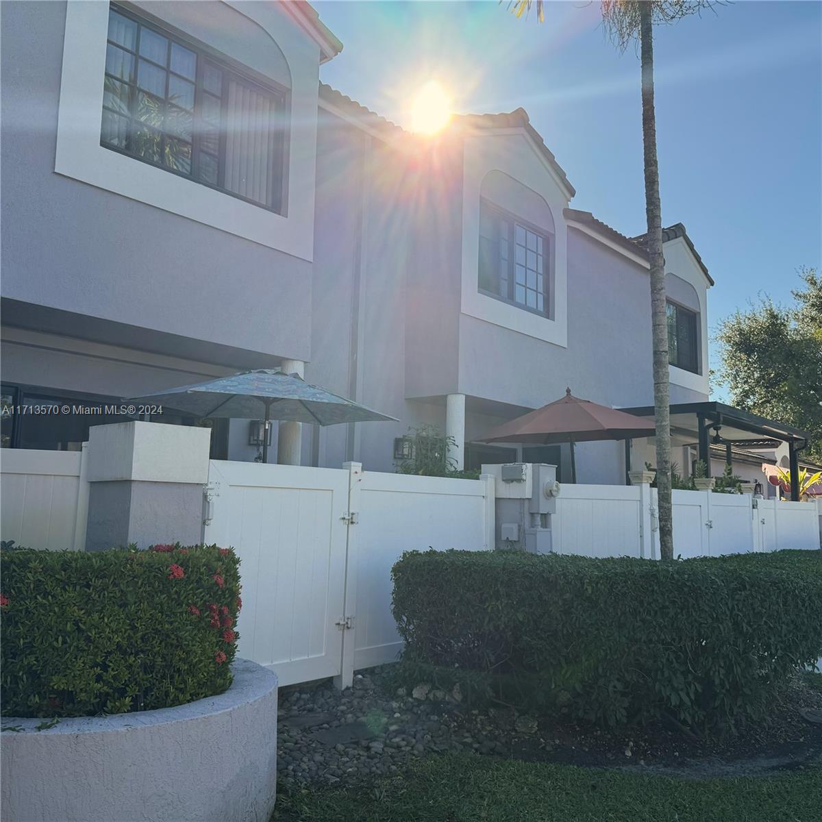 PEMBROKE LAKES SECTION EI - Residential