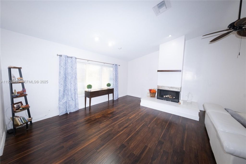 Photo of 13331 NW 10th St, Sunrise, FL 33323 (MLS # A11920853)