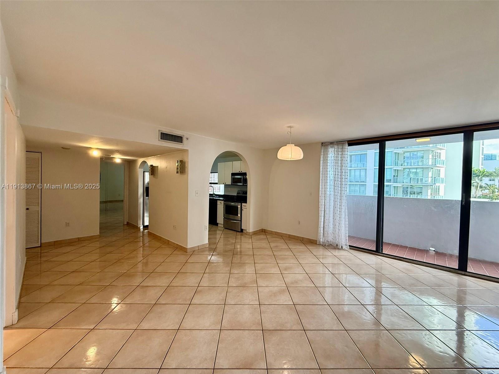 BAYVIEW TOWER CONDO - Residential Lease