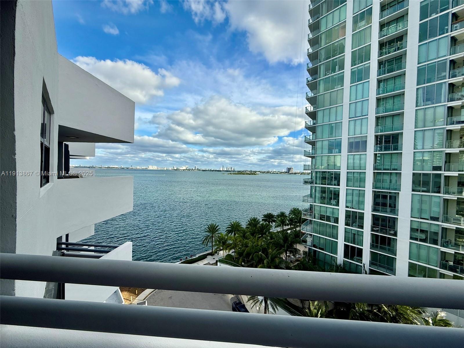 BAYVIEW TOWER CONDO - Residential Lease