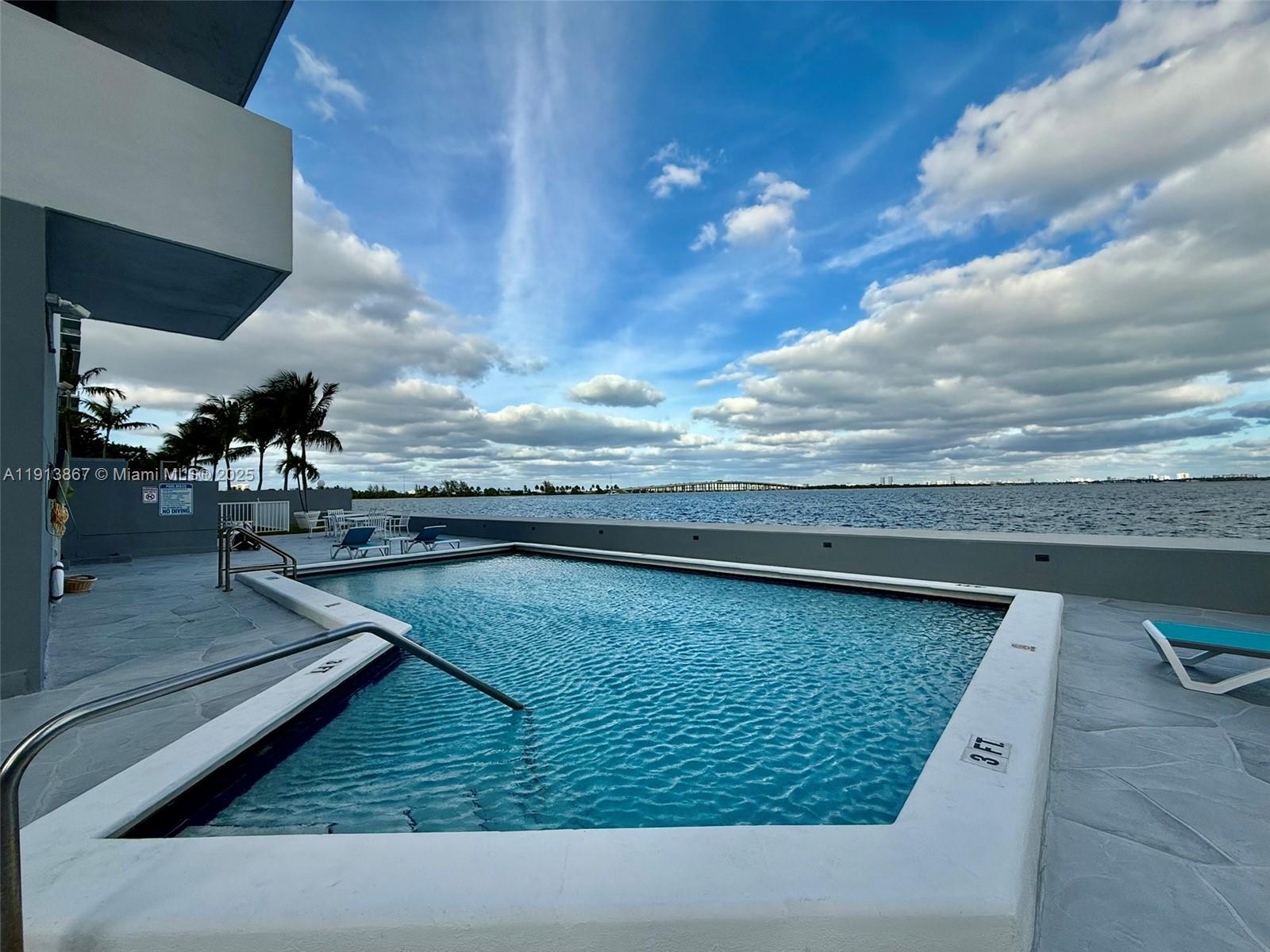 BAYVIEW TOWER CONDO - Residential Lease