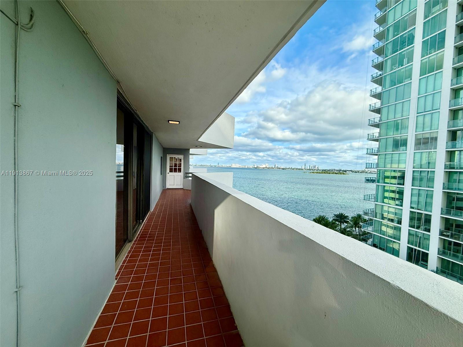 BAYVIEW TOWER CONDO - Residential Lease
