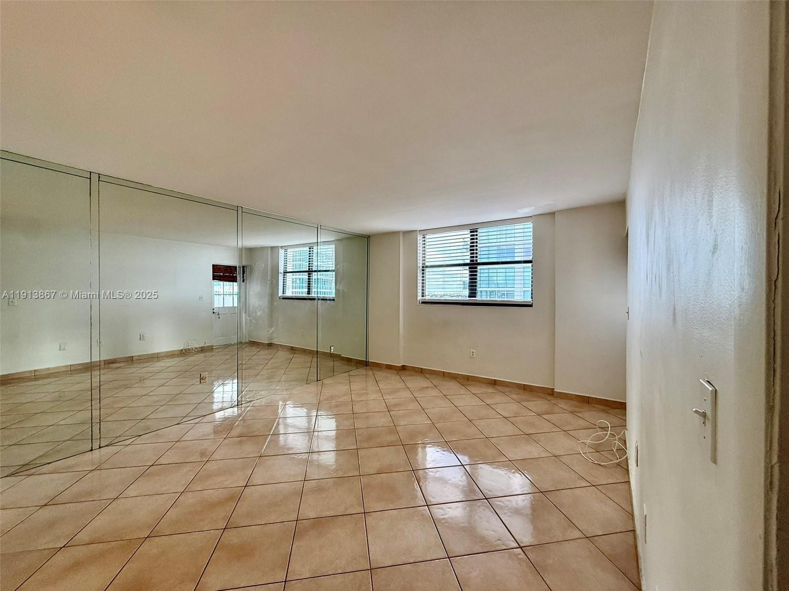 BAYVIEW TOWER CONDO - Residential Lease