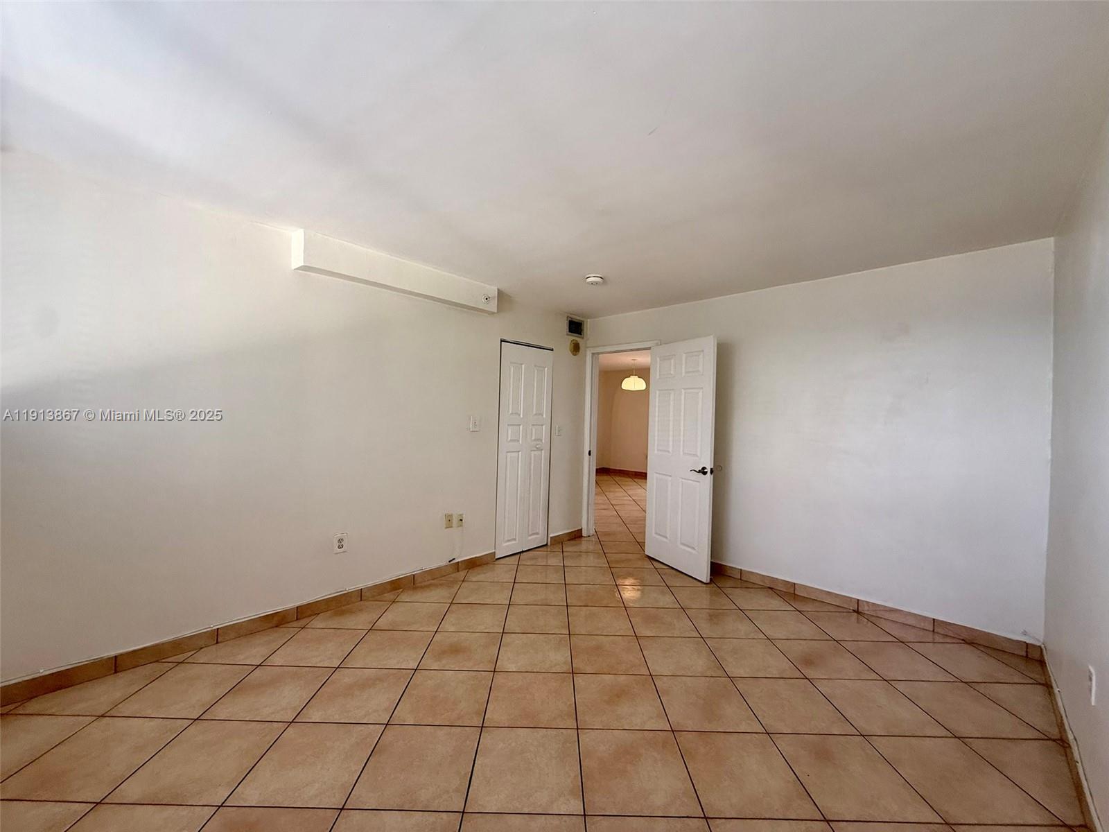 BAYVIEW TOWER CONDO - Residential Lease