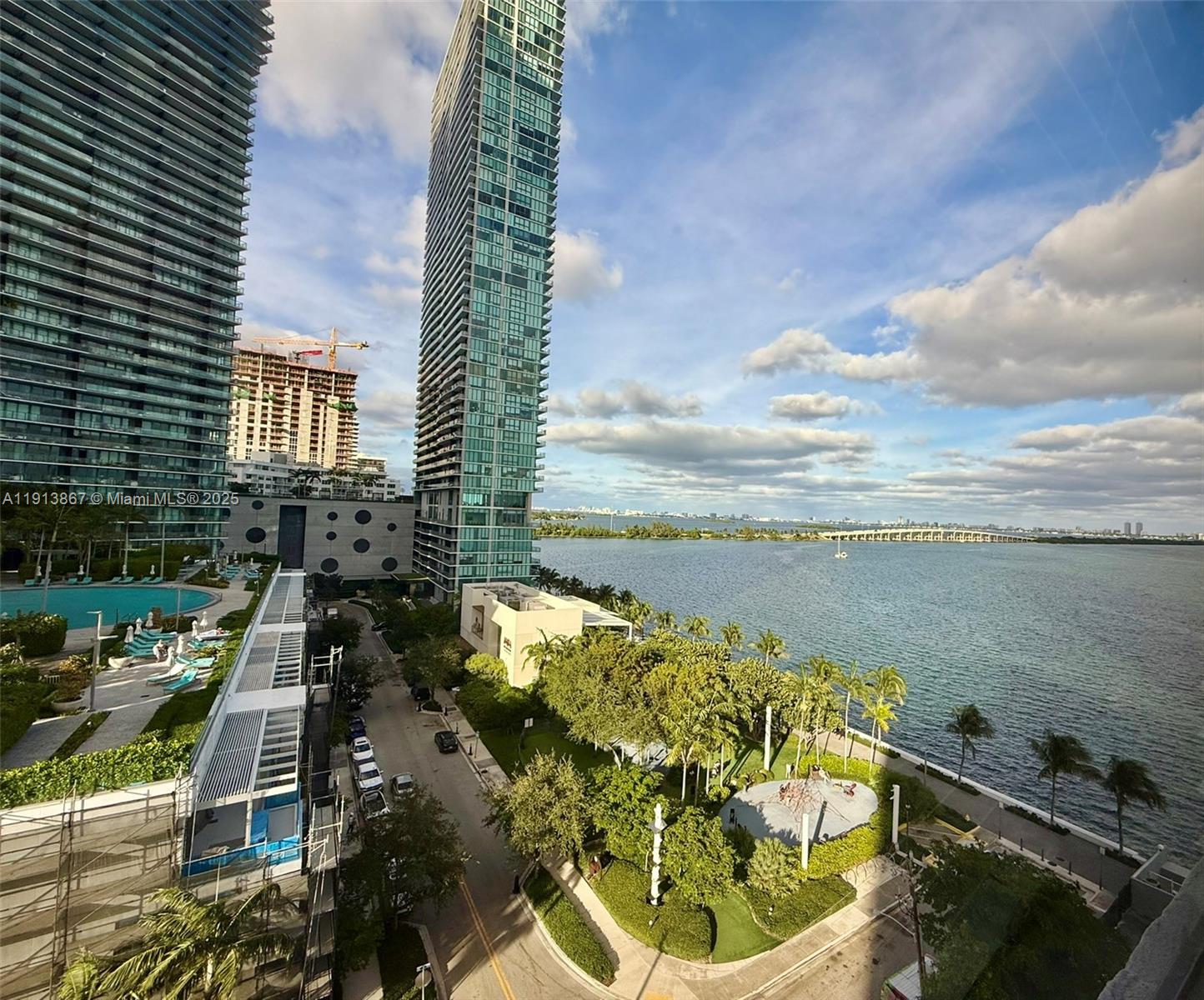 BAYVIEW TOWER CONDO - Residential Lease