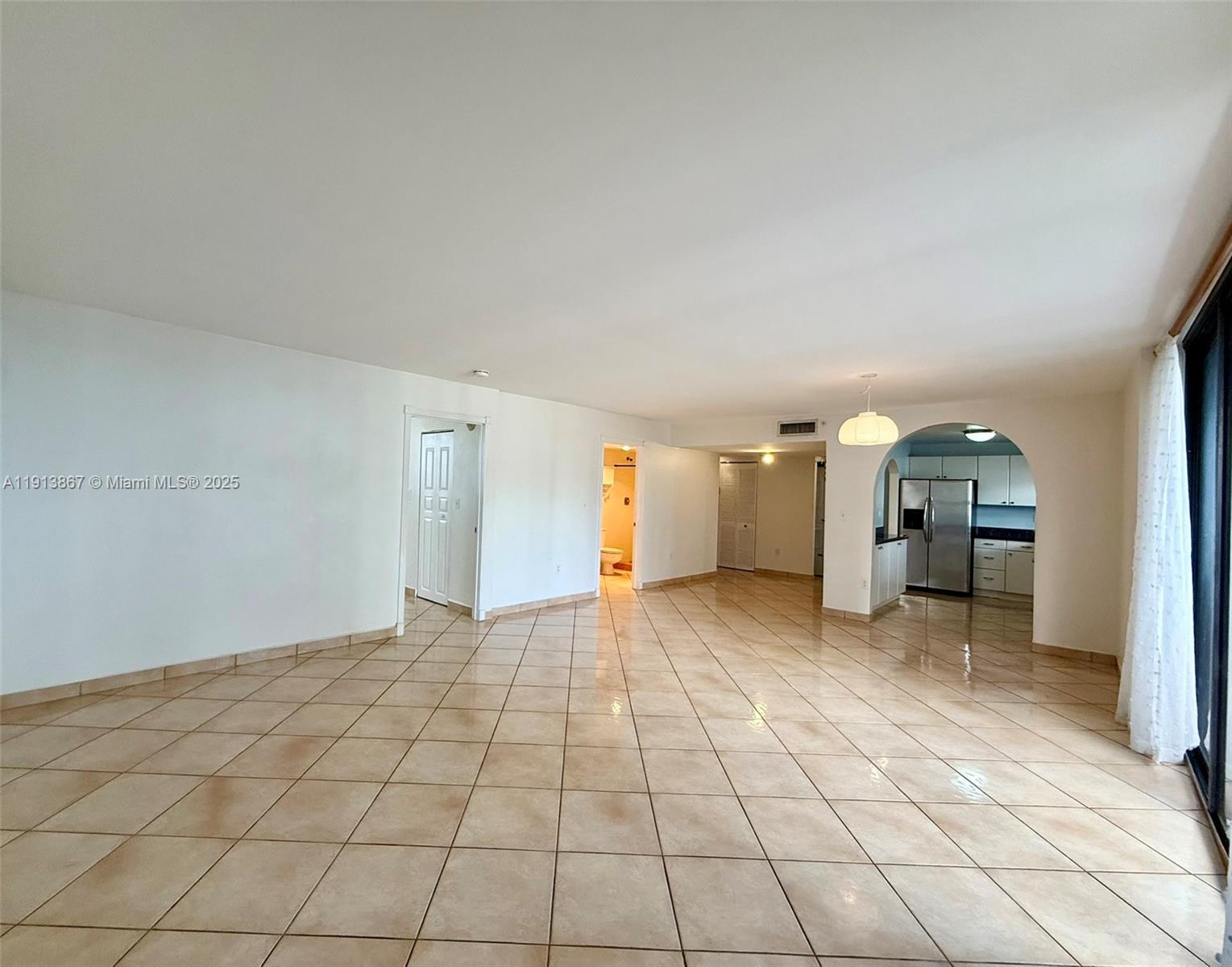 BAYVIEW TOWER CONDO - Residential Lease