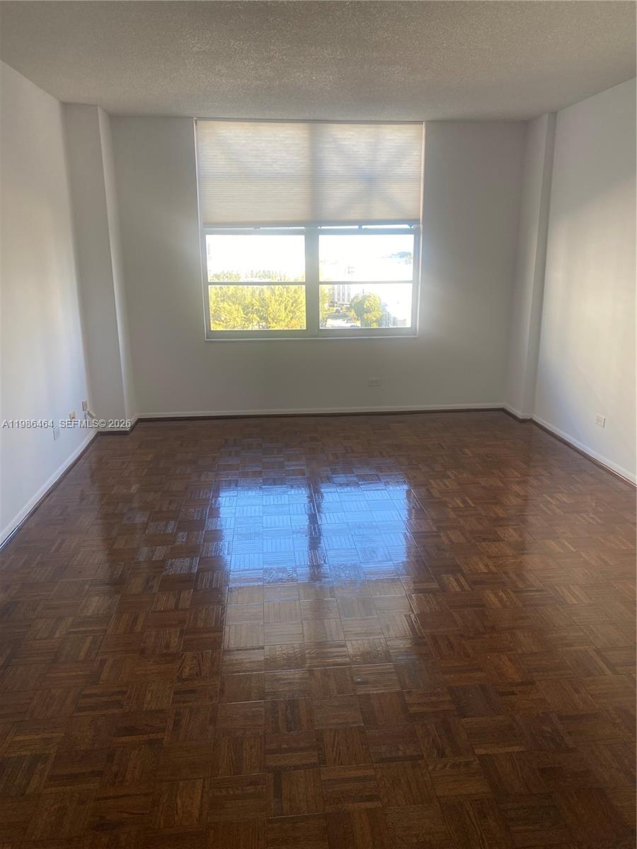 WINSTON TOWER 300 CONDO - Residential Lease