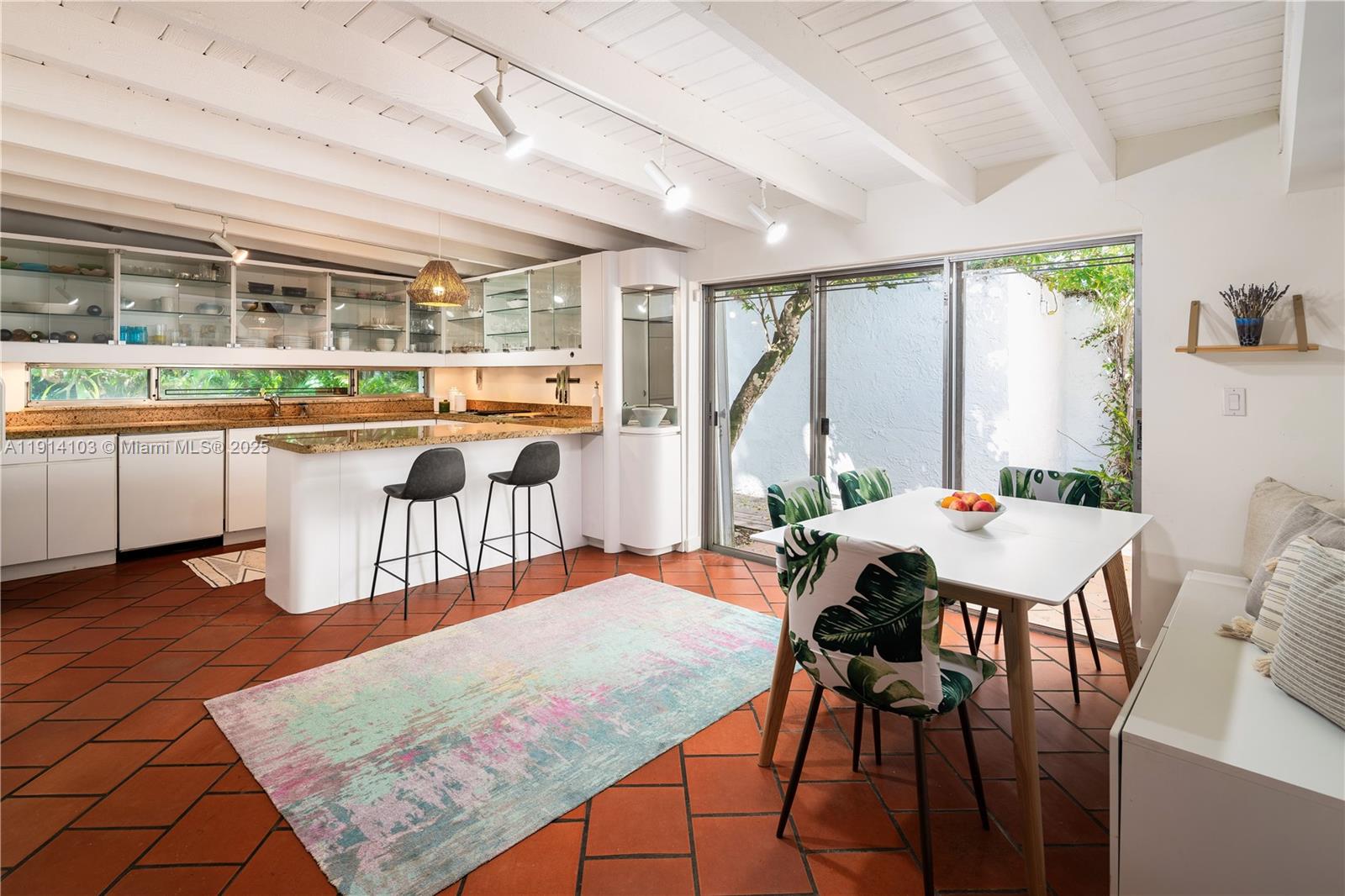 FOUR-WAY LODGE ESTATES - Residential