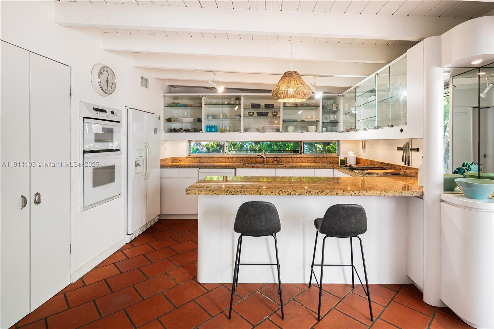 FOUR-WAY LODGE ESTATES - Residential