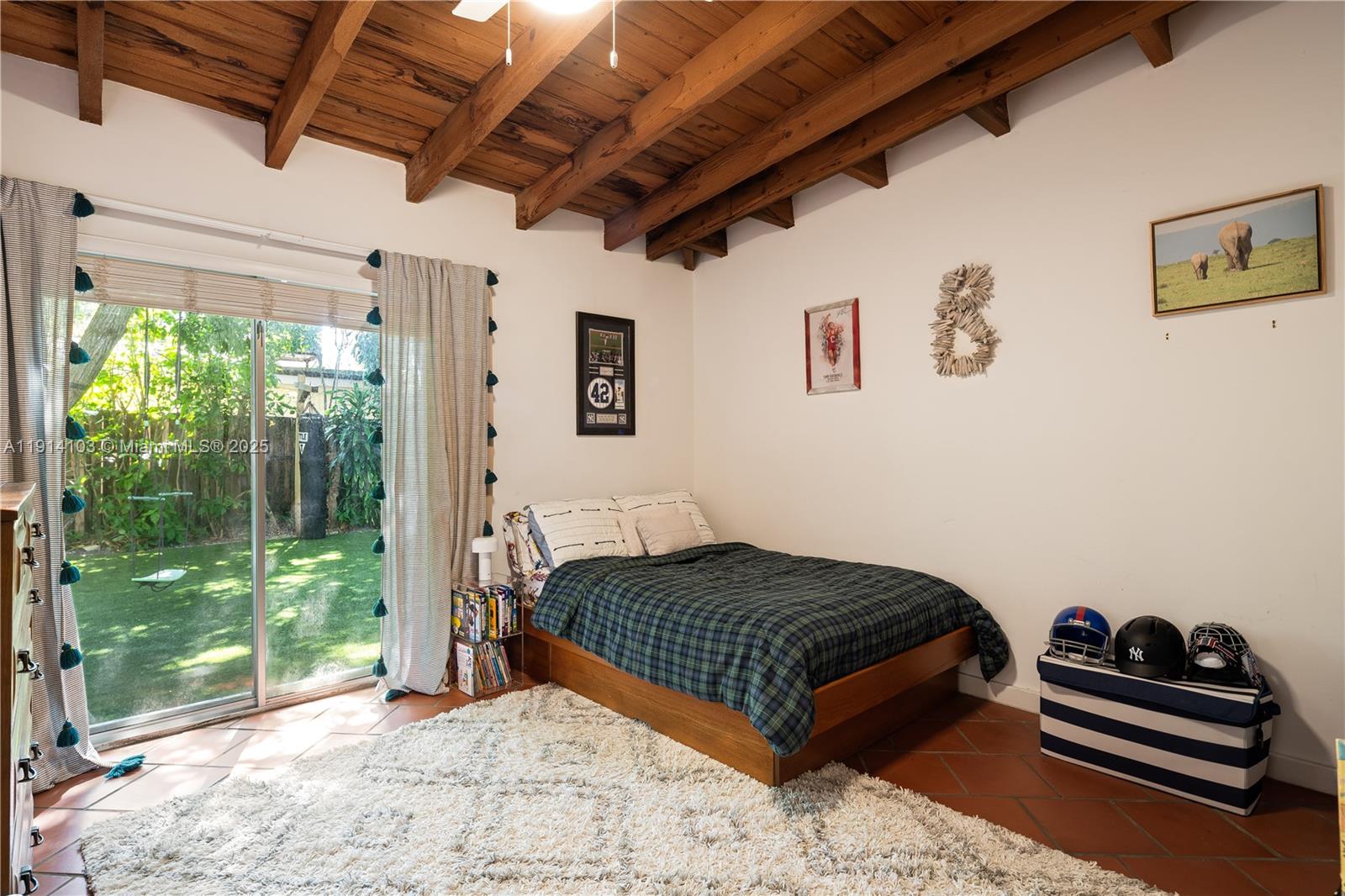 FOUR-WAY LODGE ESTATES - Residential