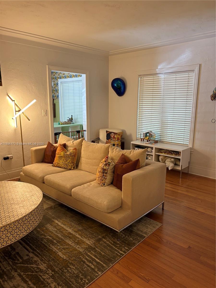 CORAL ESTATES - Residential Lease