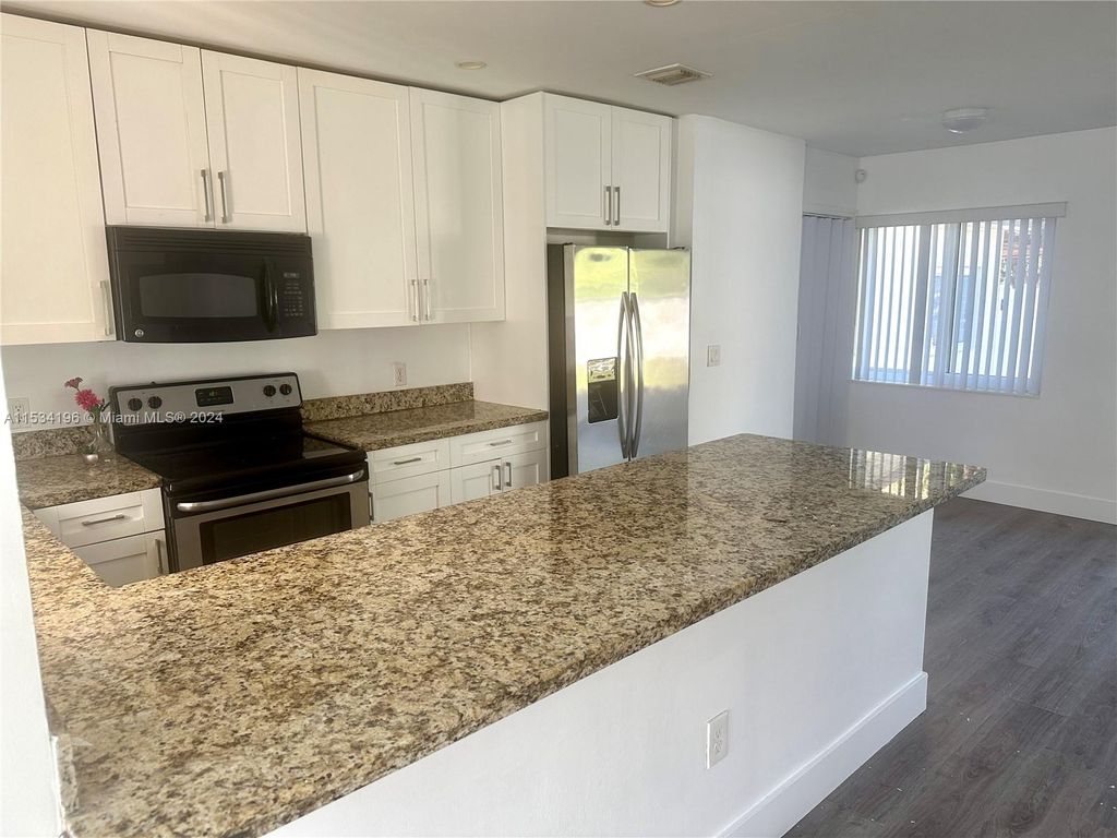 Photo of 2449 SW 7th St, Fort Lauderdale, FL 33312 (MLS # A11534196)