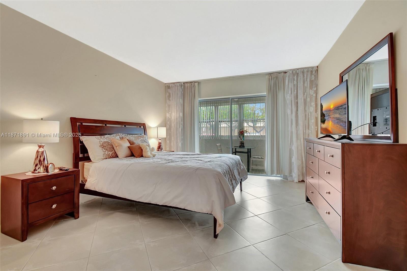 SECOND GULFSTREAM GARDEN - Residential Lease