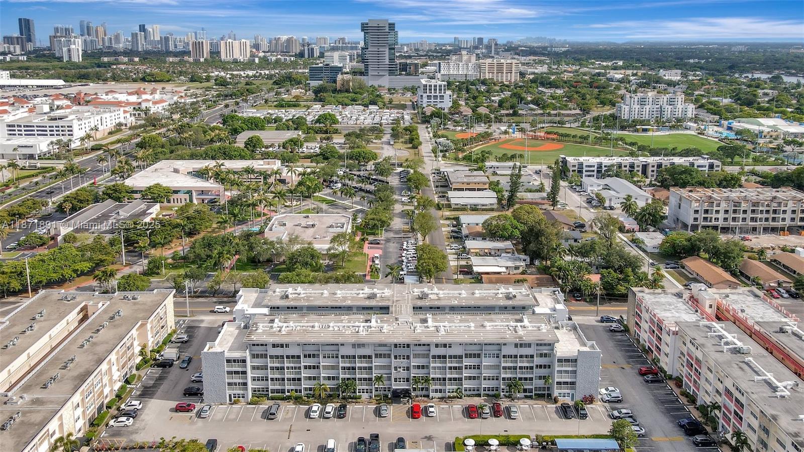 SECOND GULFSTREAM GARDEN - Residential Lease