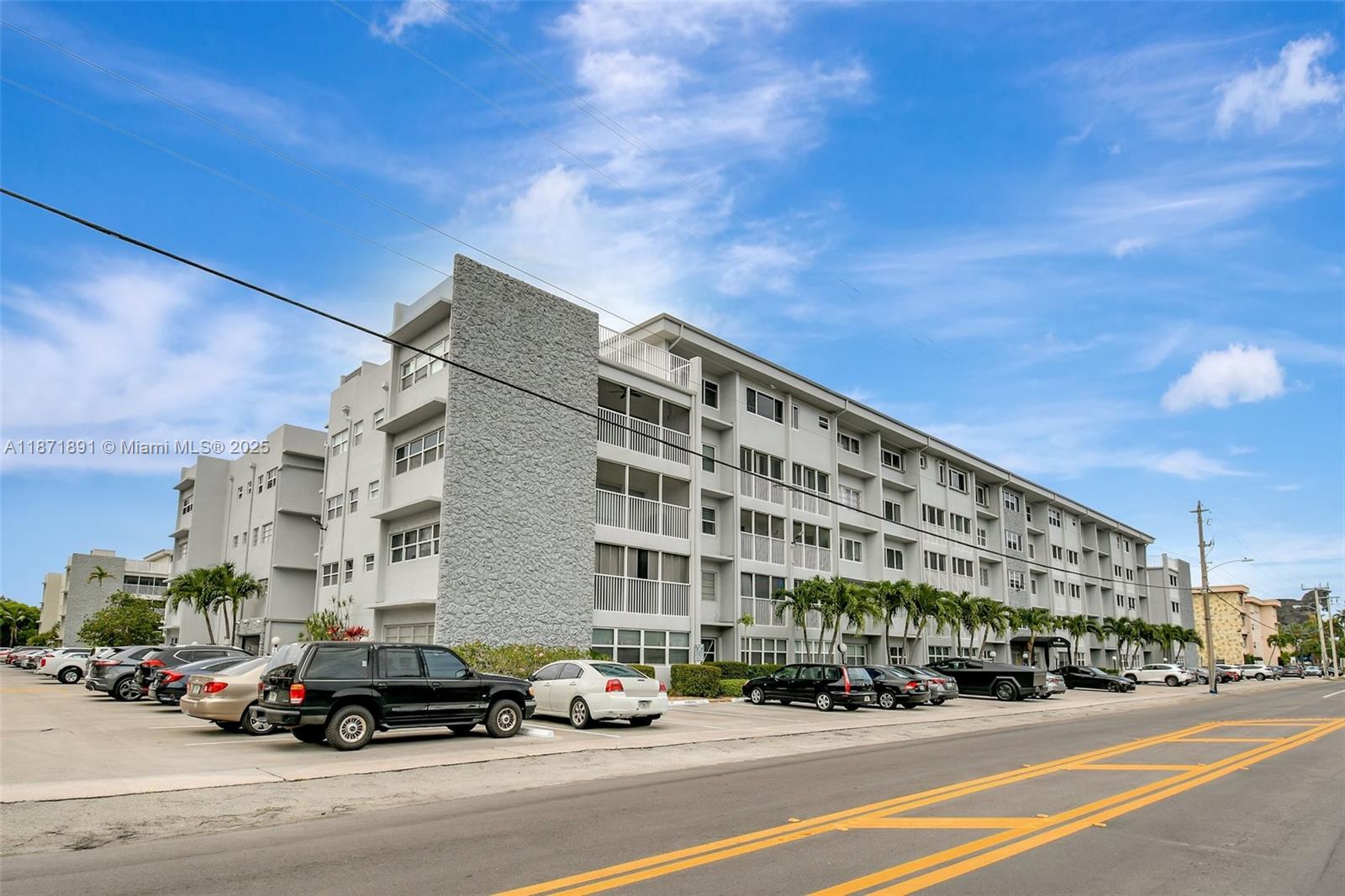 SECOND GULFSTREAM GARDEN - Residential Lease