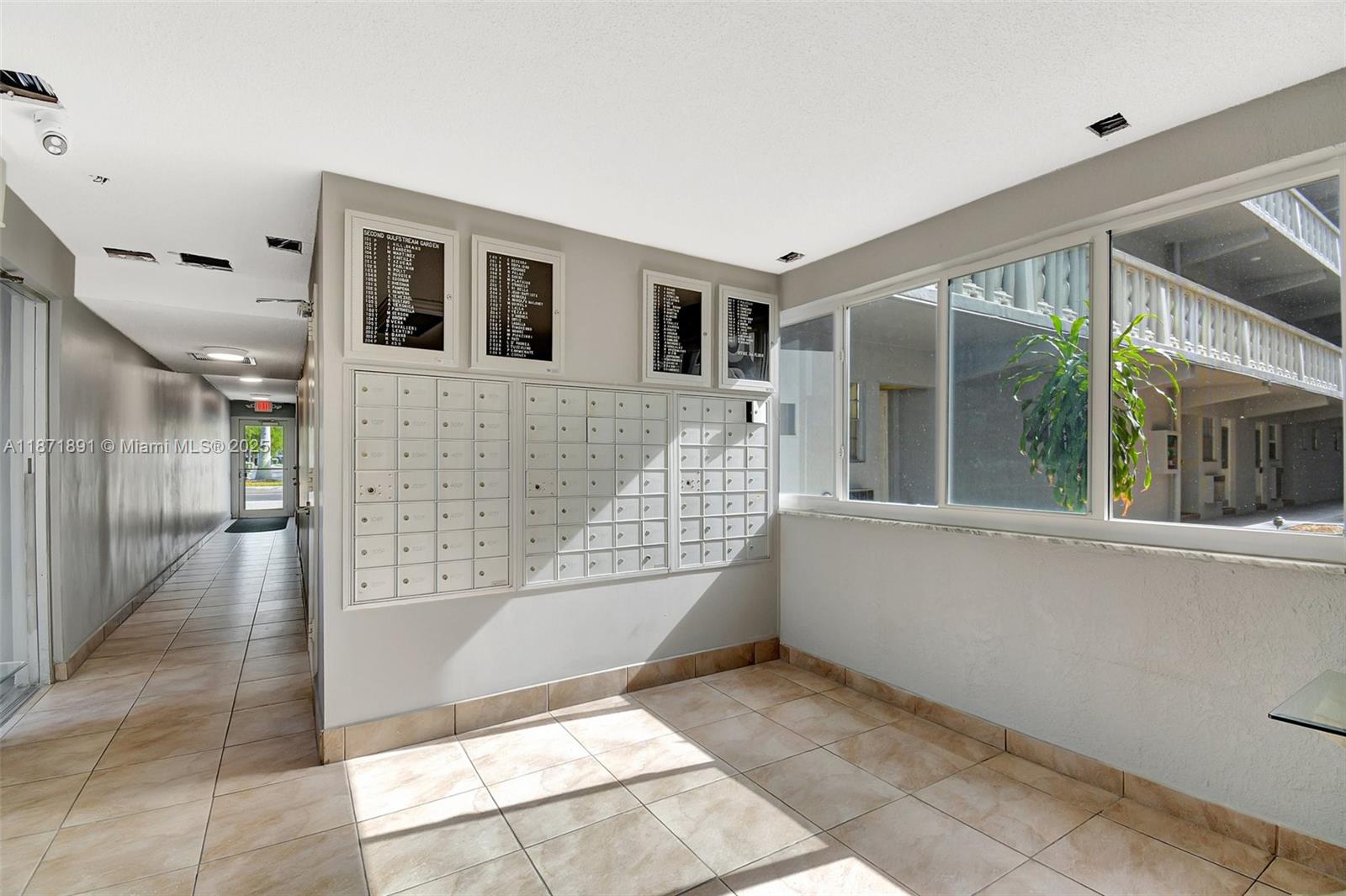 SECOND GULFSTREAM GARDEN - Residential Lease