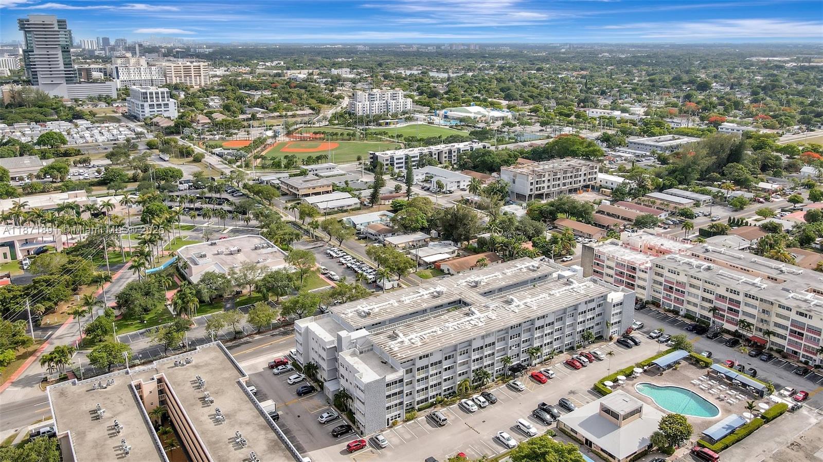 SECOND GULFSTREAM GARDEN - Residential Lease