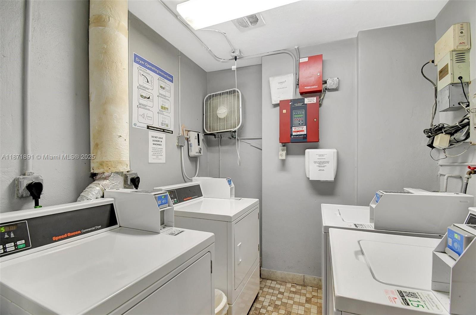 SECOND GULFSTREAM GARDEN - Residential Lease