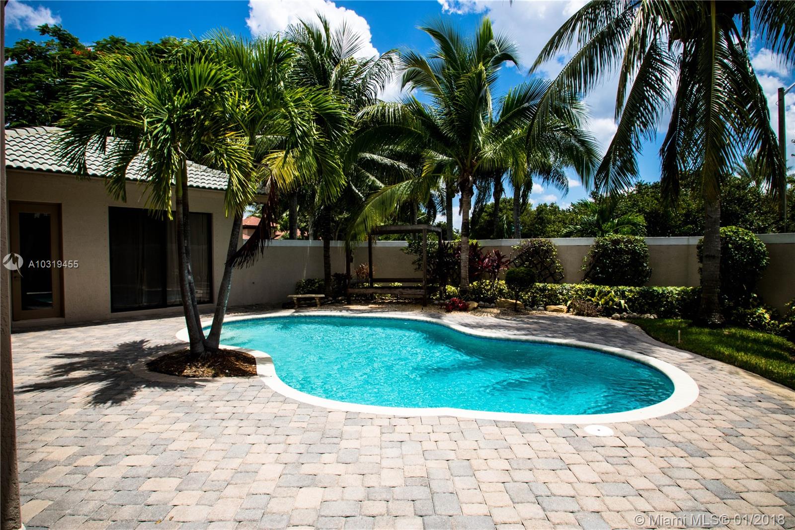 SUNSET LAKES PLAT TWO - Residential