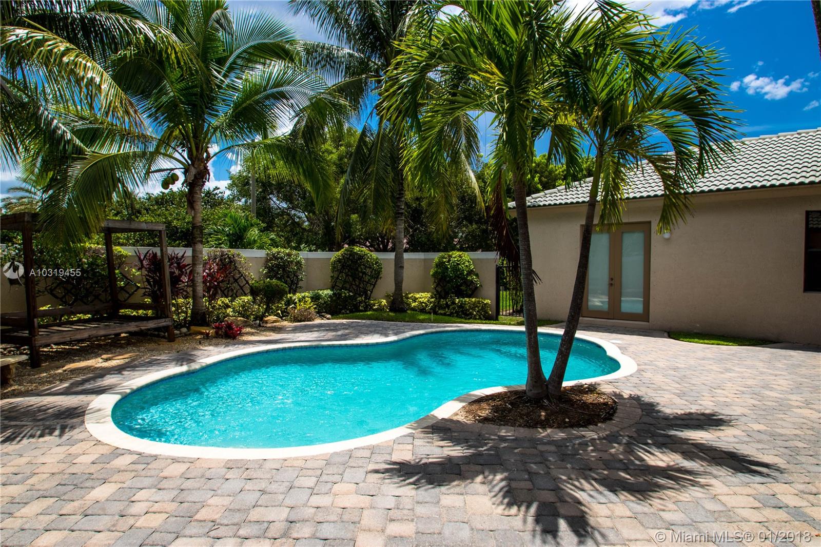 SUNSET LAKES PLAT TWO - Residential